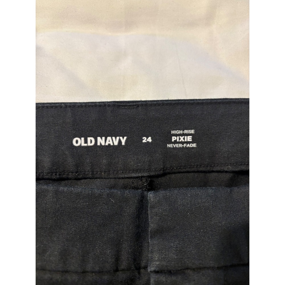 Old Navy Womens High Rise Pixie Never Fade Black Straight Leg Pants Size 24 - Picture 3 of 6